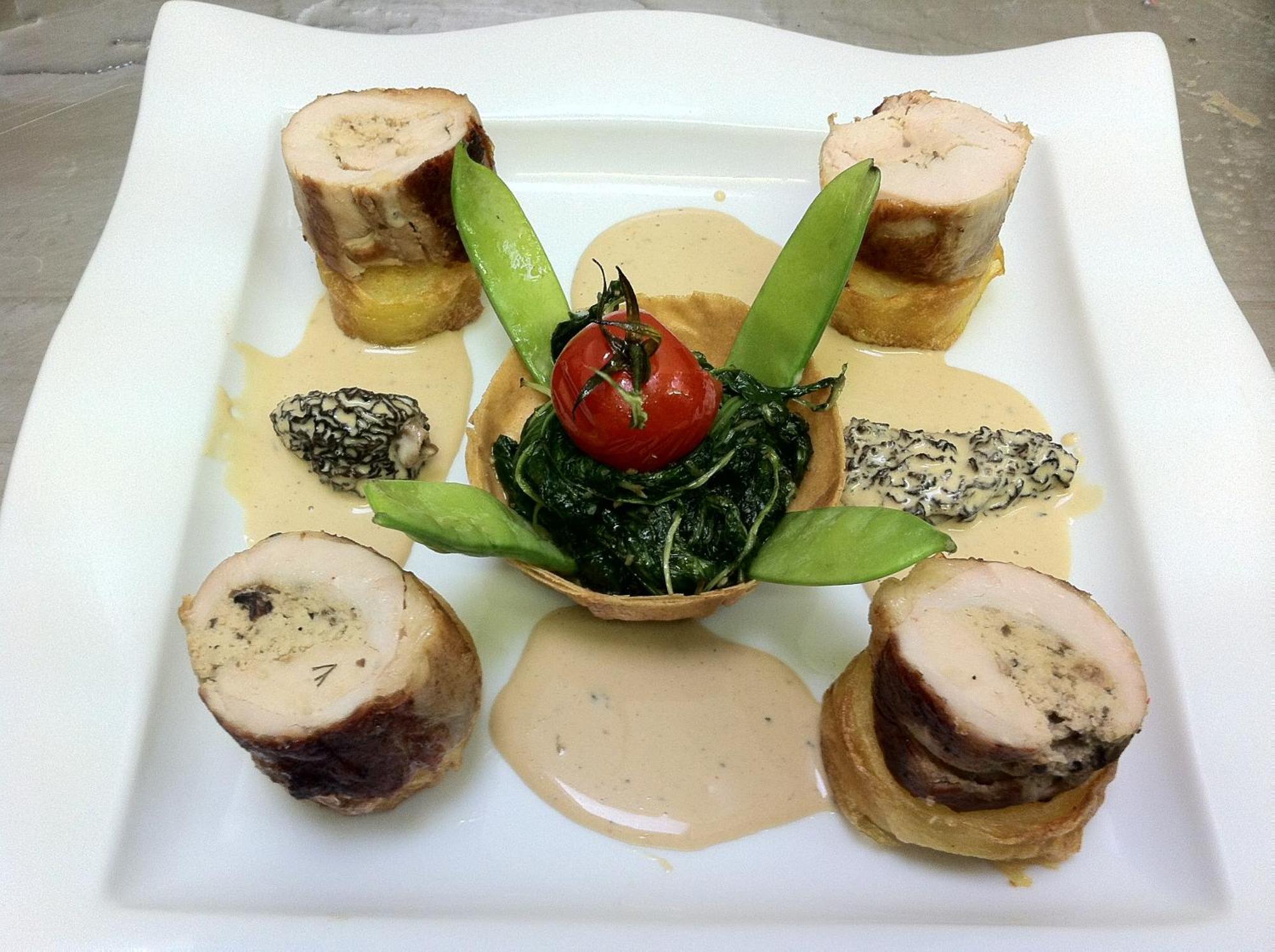 Hotel Restaurant Le Pain De Sucre Monistrol-dʼAllier Exteriör bild